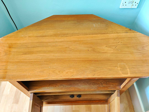 Wood corner stand - corner, unit
